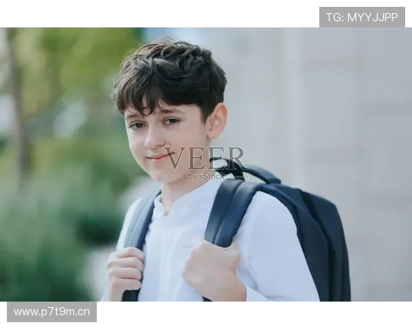 孔德：穿着得体让我感到自信；其他人的观点不怎么会影响我